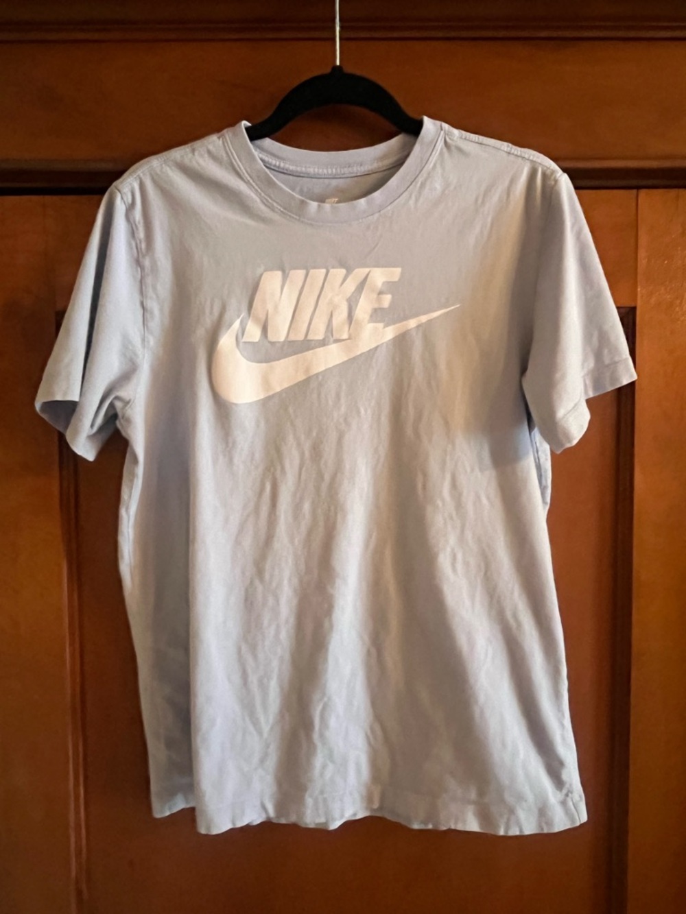 Nike Graphic T-Shirt Powder Blue Size M